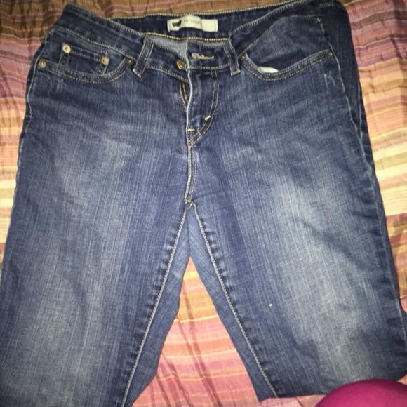 Levi’s - Picture 2 of 2